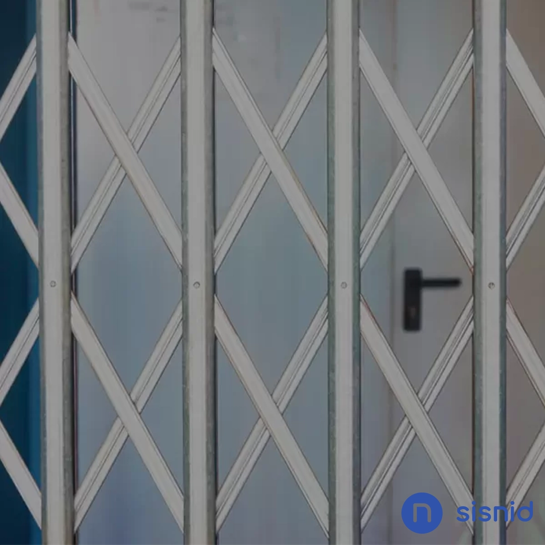 Portas articuladas para segurança e controlo